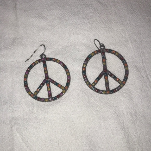 Peace sign earrings - Picture 1 of 2